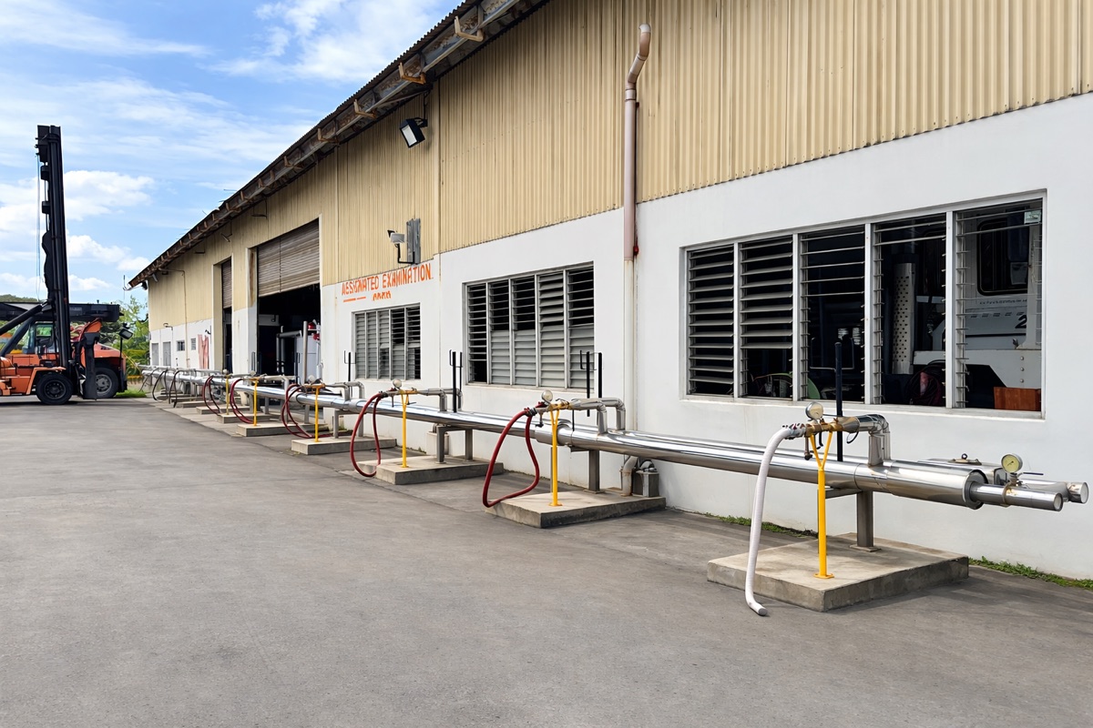 Multi-bay Heating Manifold Lines at UILS